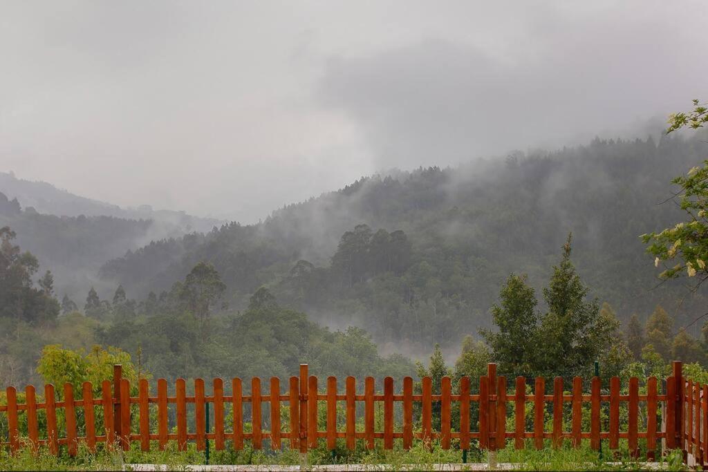 201A La Huerta De Cayao Villa Villaviciosa  Luaran gambar